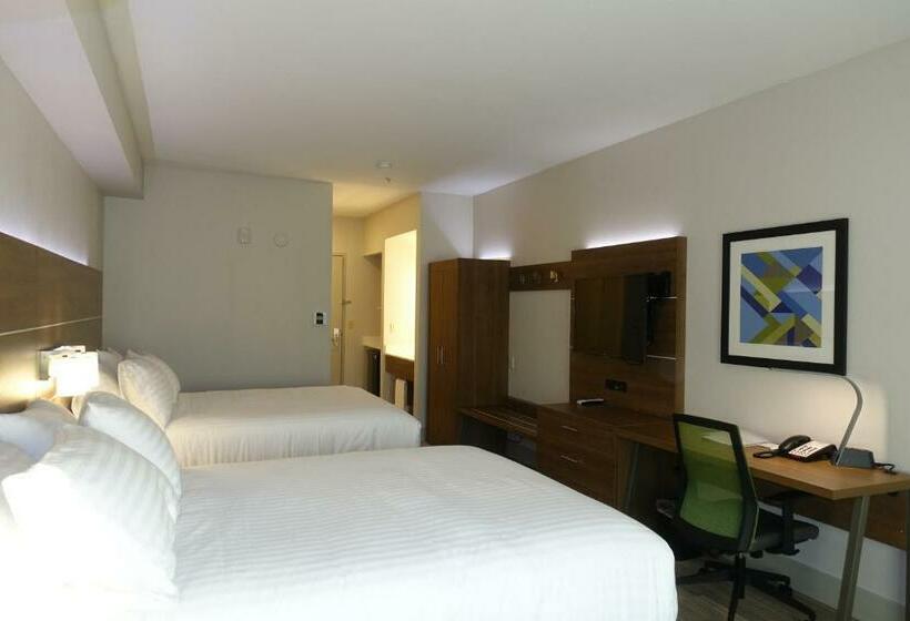 Номер Стандарт, Holiday Inn Express & Suites Brentwood By Ihg