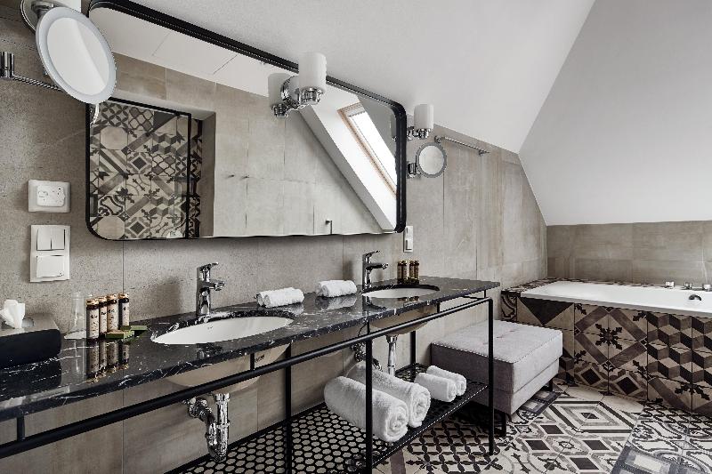 Люкс Кровать Кинг, Indigo Krakow   Old Town, An Ihg
