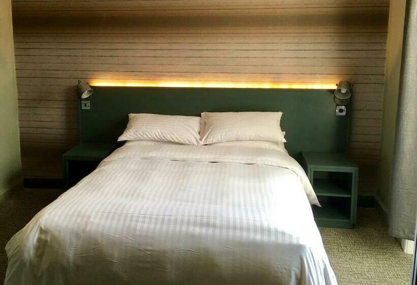 Номер Deluxe, Kings Arms