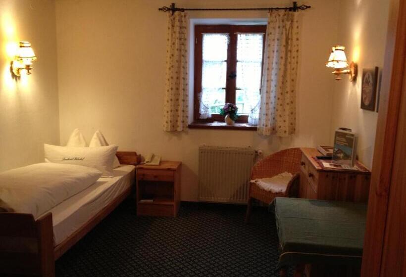 اتاق استاندارد یک نفره, Landhotel Huberhof