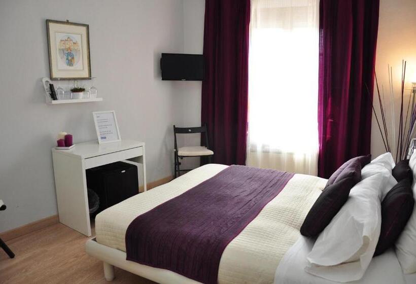 اتاق سوپریور, At Home Bed And Breakfast