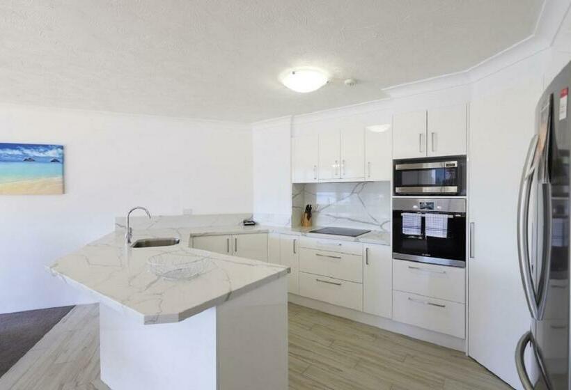 Апартаменты 1 Спальня Нижний Этаж, Bougainvillea Luxury Apartments