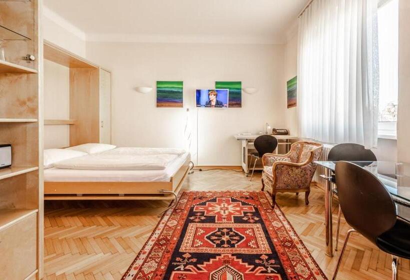استودیوی استاندارد, Central Apartments Vienna