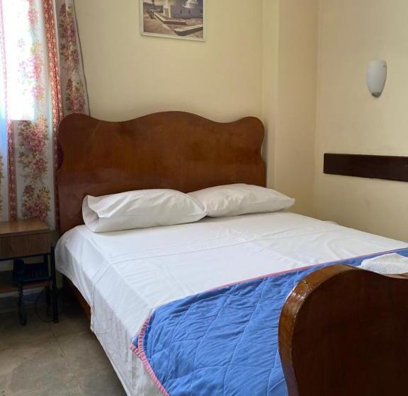 اتاق استاندارد یک نفره, Areti