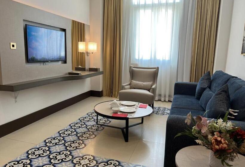سوییت, Central Inn Souq Waqif