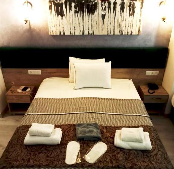 اتاق استاندارد سه نفره, Loren Hotel&suites