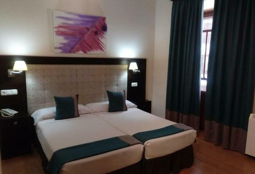 Номер Стандарт, & Spa Plaza Arriate
