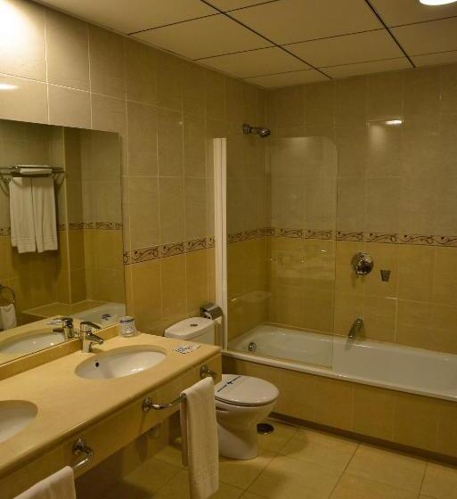 Полулюкс, & Spa Plaza Arriate