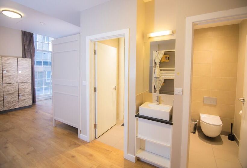 Кровать в Общей Комнате, Wombat S City Hostel London