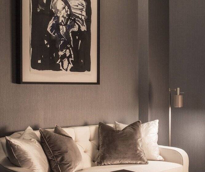 Номер Executive, Four Seasons Hotel London At Tower Bridge