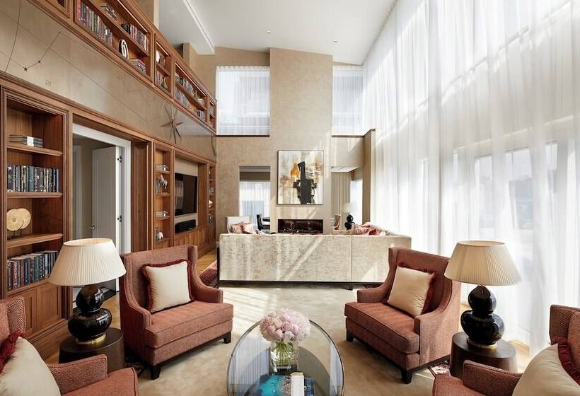 סוויטה מלכותית, Four Seasons Hotel London At Tower Bridge