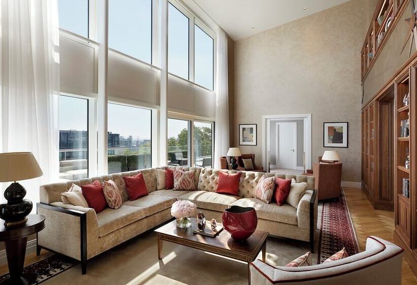סוויטה מלכותית, Four Seasons Hotel London At Tower Bridge