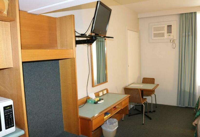Номер Стандарт, The Hermitage Motel