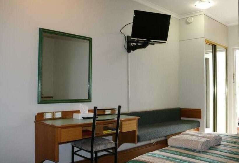 Номер Стандарт, The Hermitage Motel