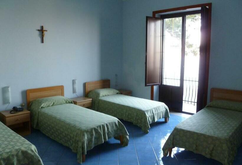 スタンダード４人部屋, Ancelle Sorrento  Casa D Accoglienza