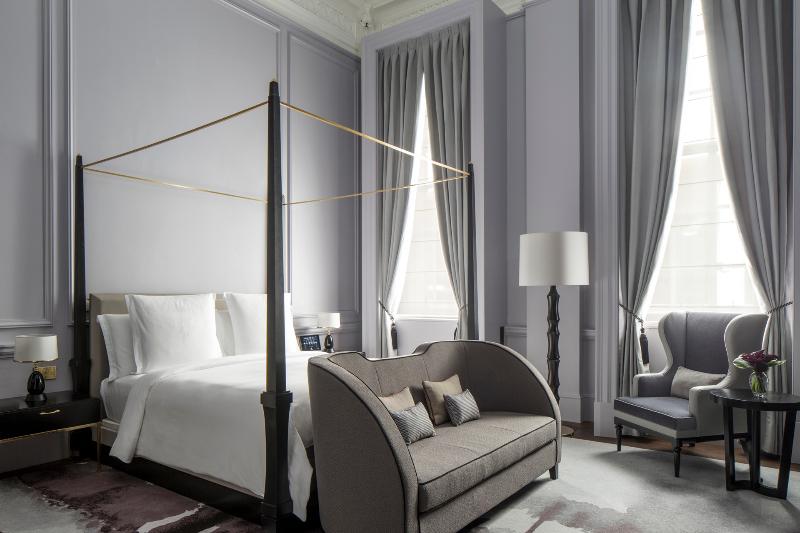 Люкс Кровать Кинг, Four Seasons Hotel London At Tower Bridge