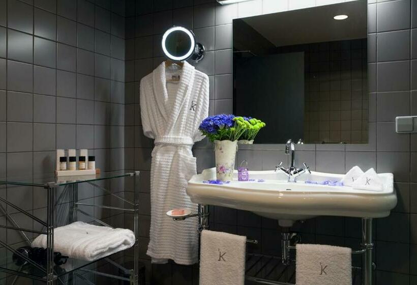 Quarto Ático, Kabadoni Boutique