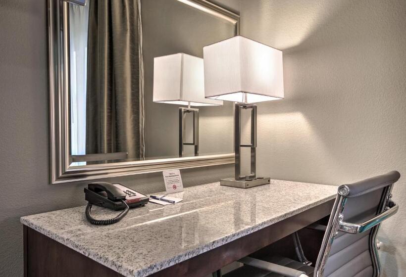 Люкс, Mainstay Suites Hobbs
