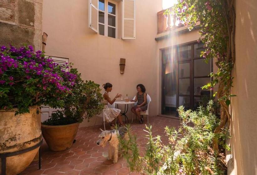 اتاق استاندارد با تراس, Can Verdera
