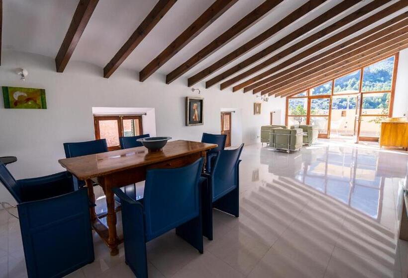 1 Bedroom Penthouse Apartment, Can Verdera