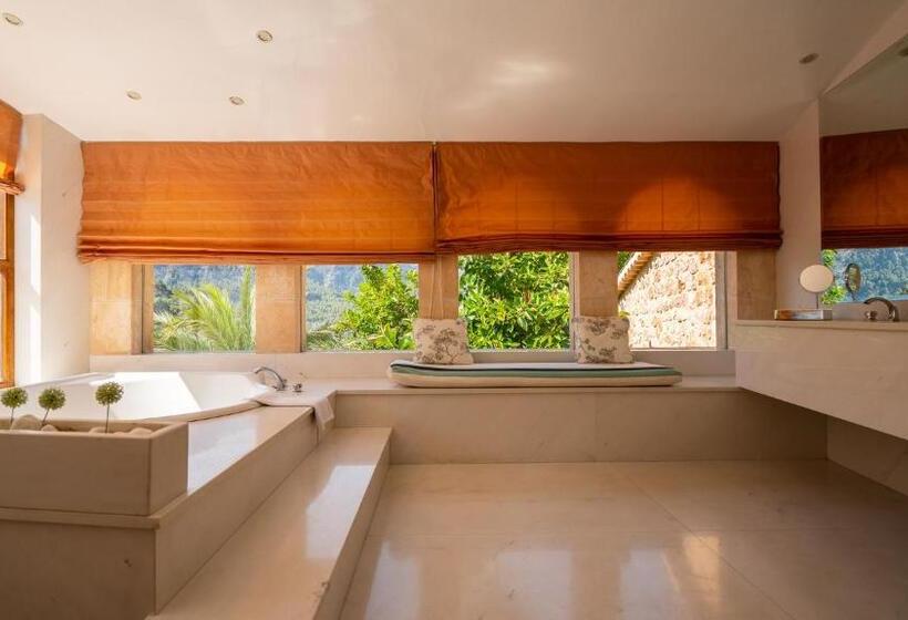 1 Bedroom Penthouse Apartment, Can Verdera