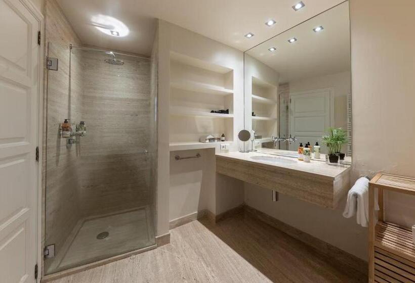 اتاق اکونومی, Can Verdera
