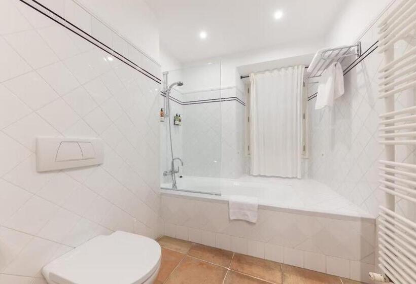 اتاق اکونومی, Can Verdera