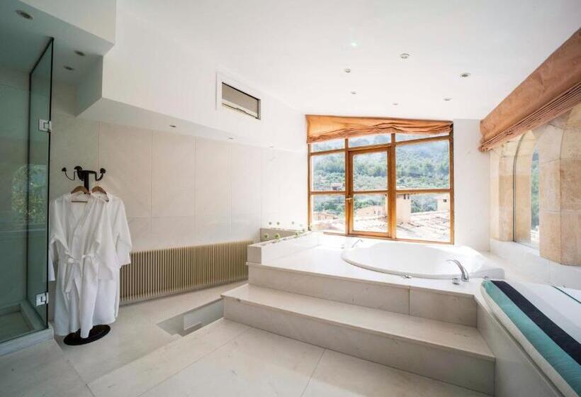 1 Bedroom Penthouse Apartment, Can Verdera