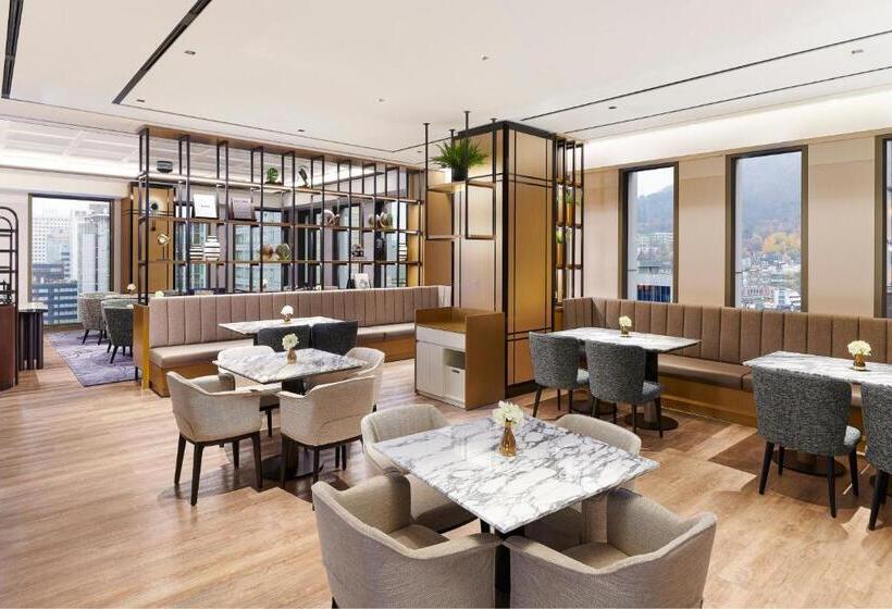 اتاق دلوکس با تخت کینگ و چشم‌انداز شهر, Le Méridien Seoul Myeongdong