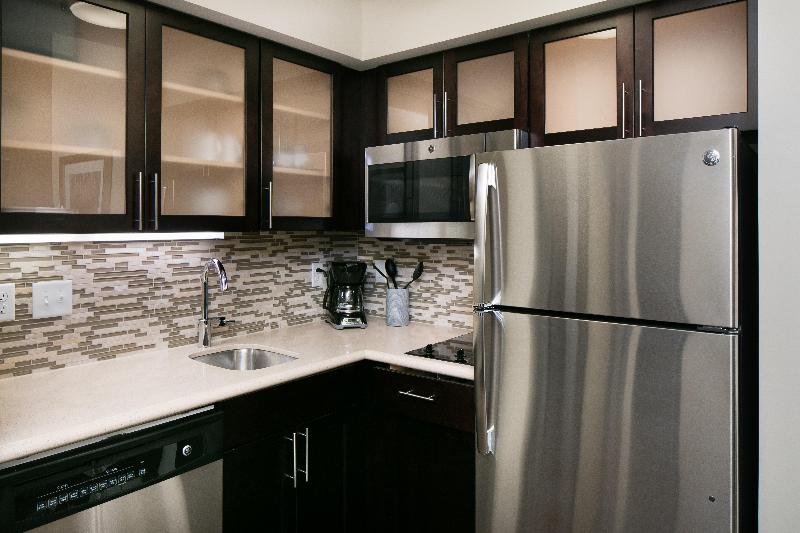 带皇后床的套间, Staybridge Suites Des Moines Downtown, An Ihg