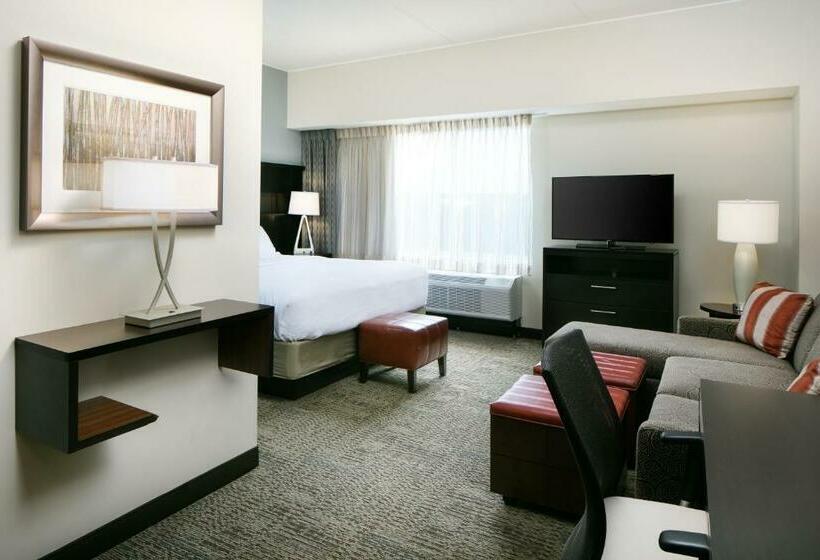 带大床的套房, Staybridge Suites Des Moines Downtown, An Ihg