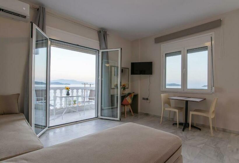 Люкс Superior Вид на Море, Cape Blue Suites