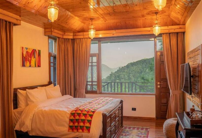 스탠다드 룸 킹사이즈 침대, Chillaru Spa & Resort