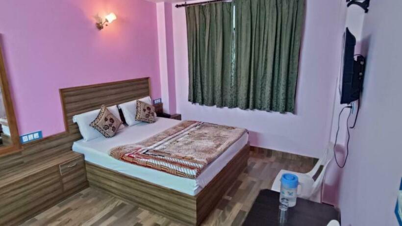 스탠다드 룸, Tirupati Regency Anandam