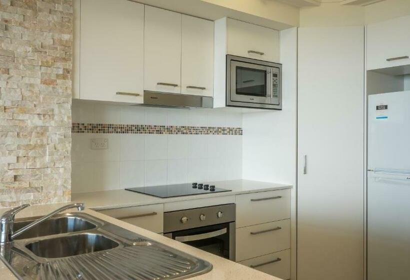 Апартаменты 1 Спальня Вид на Море, 2nd Avenue Beachside Apartments