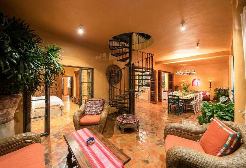 キングサイズベッドのデラックスルーム, Villa Lola   Adults Only