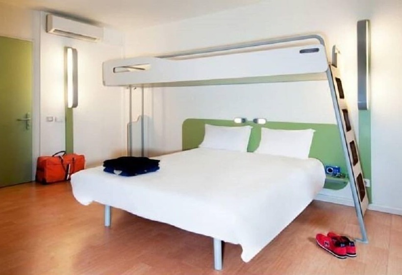 Номер Стандарт Трехместный, Inn Design Issoudun