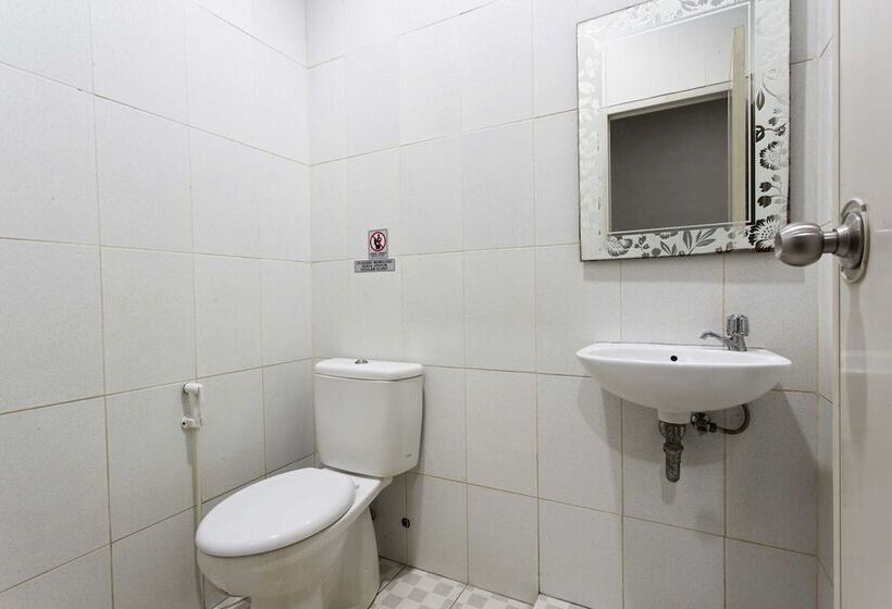 Номер Стандарт, Reddoorz @ Mangga Besar 2