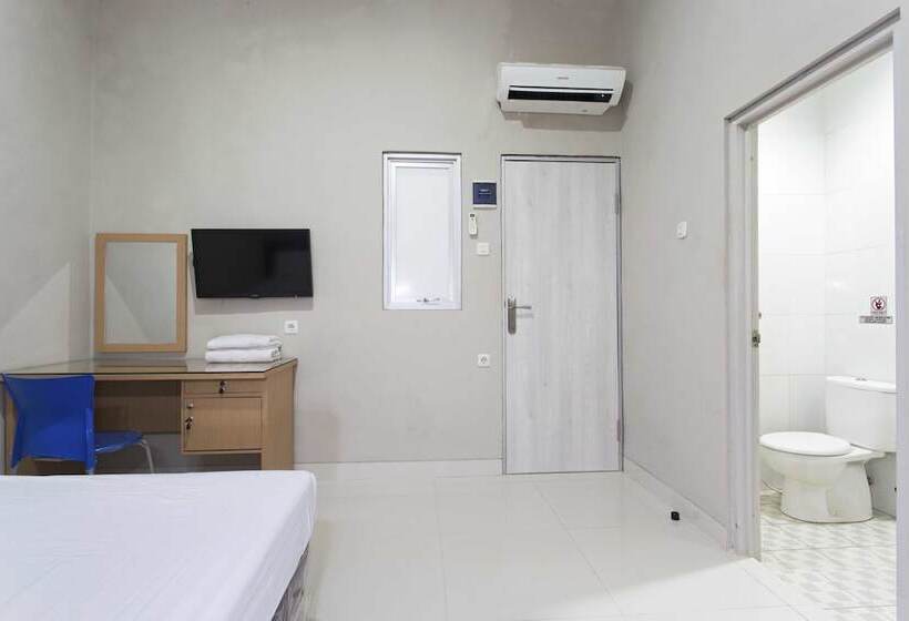 Номер Стандарт, Reddoorz @ Mangga Besar 2