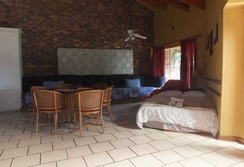 Family Suite, Tatenda Guest House