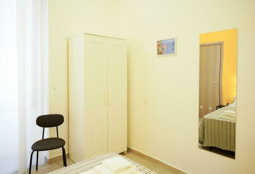 Номер Стандарт, From Home To Vesuvius Rooms