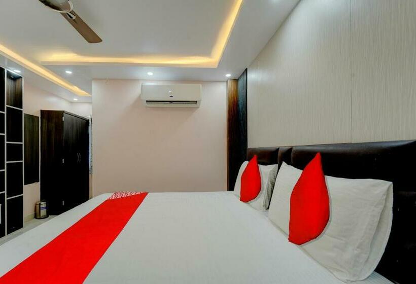اتاق استاندارد, Oyo Flagship N S Hotel Banquet & Cafe