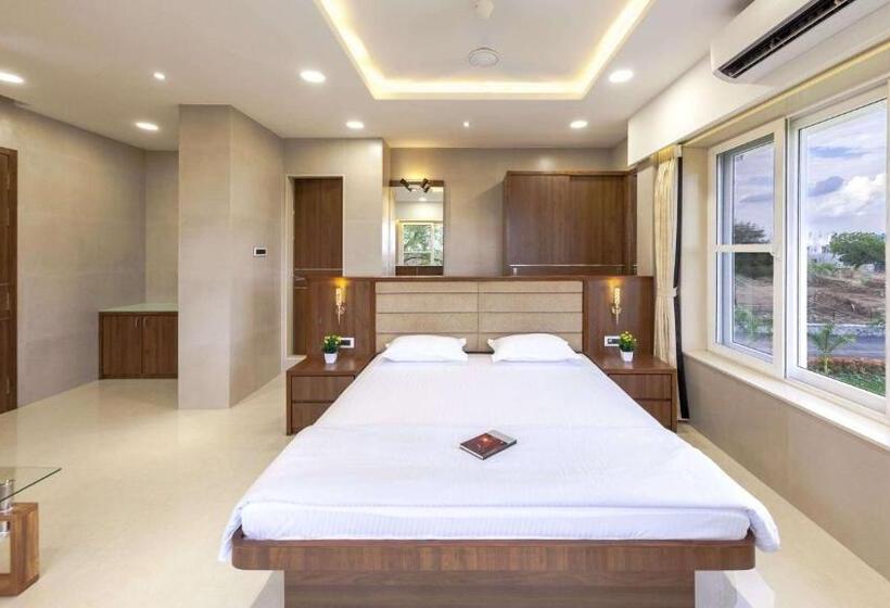 سوییت اجرایی, Nanded Boutique Retreat