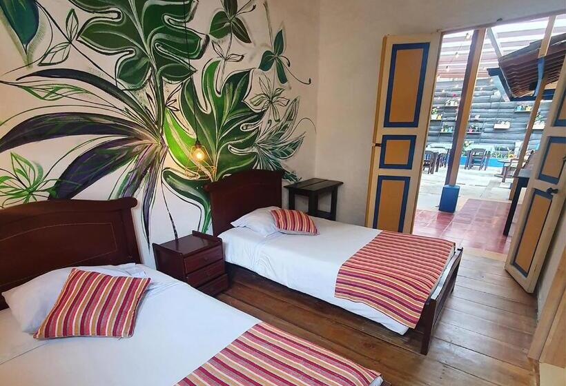 Номер Стандарт, Hostal Ciudad De Segorbe