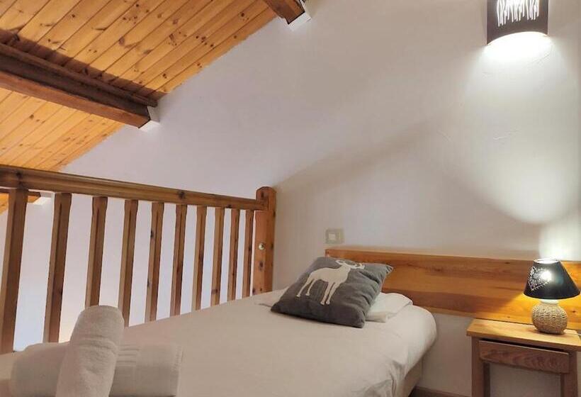 Четырехместный Номер Стандарт, Chalet Hôtel Les Blancs