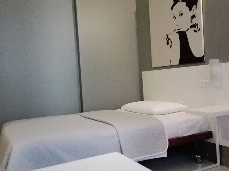 Номер Стандарт Индивидуальный, Bert Hotel