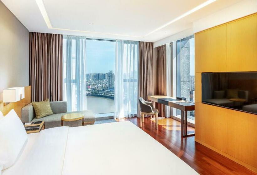 Стандартный Номер Кровать Кинг, Holiday Inn Neijiang Riverside, An Ihg