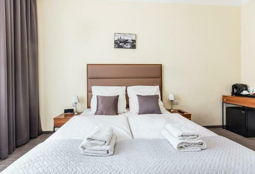 اتاق استاندارد چهار تخته, Aparthotel Old Town