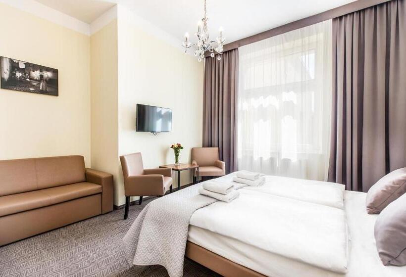 اتاق استاندارد چهار تخته, Aparthotel Old Town