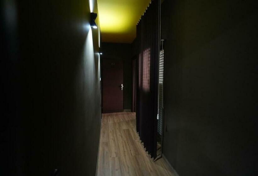 Апартаменты 1 Спальня с Террасой, Ammare B&b